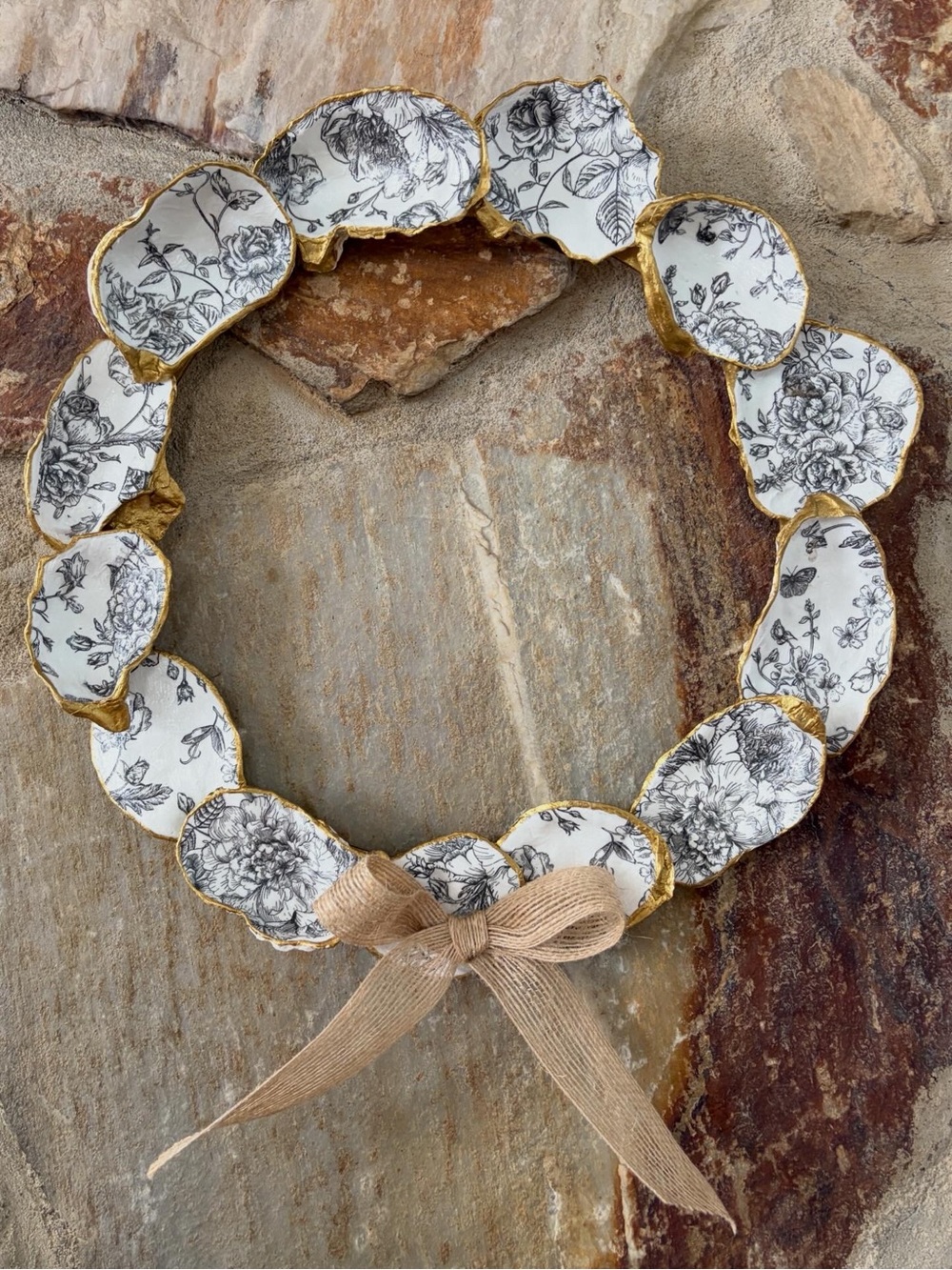 Oyster wreath